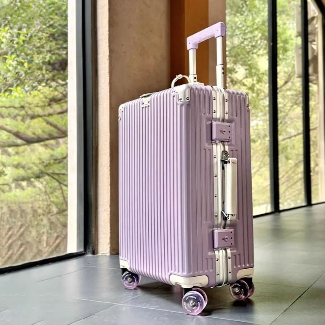 Suitcase Aluminum Frame with C - огляд і ціна Aluminum Frame Carry On Luggage